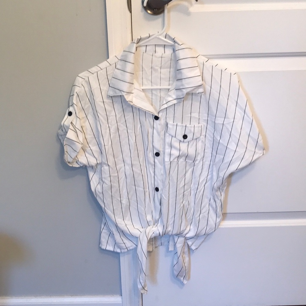 Button down shirt - Picture 2 of 3